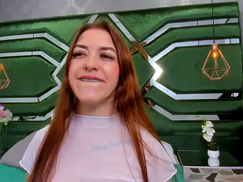 Snapshot of Candy_Stormi chatting on March 18, 11:35 am Candy Stormi online show from March 18, 11:35 am