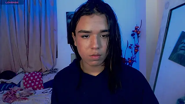 Snapshot of Candyy_doll__ chatting on March 12, 9:26 am Candyy doll online show from March 12, 9:26 am