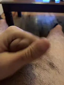 Snapshot of likemonster11 chatting on March 17, 1:21 am likemonster11 online show from March 17, 1:21 am