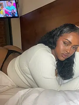 Snapshot of Realriyaaa chatting on March 21, 2:27 am Realriyaaa online show from March 21, 2:27 am