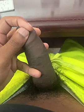 Snapshot of sexcboi69 chatting on March 18, 3:37 pm sexcboi69 online show from March 18, 3:37 pm