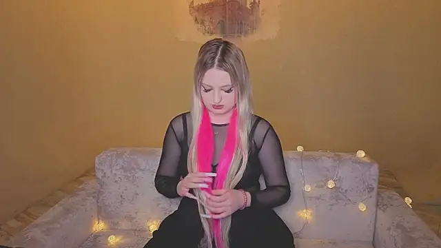 Snapshot of Banana_Bowl chatting on March 11, 9:15 am Banana Bowl online show from March 11, 9:15 am