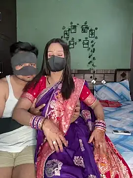 Snapshot of your_bhabhi_love chatting on May 1, 6:01 pm your bhabhi love online show from May 1, 6:01 pm