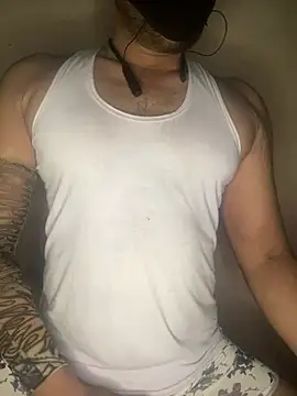 Snapshot of Devil0752 chatting on March 15, 10:43 am Devil0752 online show from March 15, 10:43 am