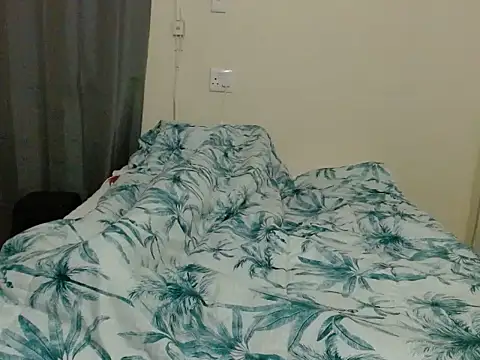 Snapshot of Sexybubblesxx7 chatting on March 10, 12:48 am Sexybubblesxx7 online show from March 10, 12:48 am