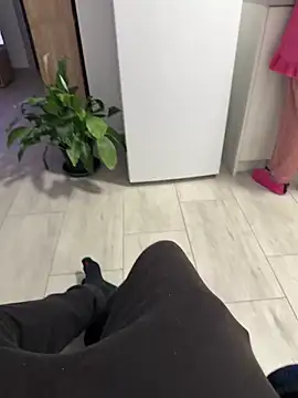 teencouple1313 online show from April 1, 7:22 pm