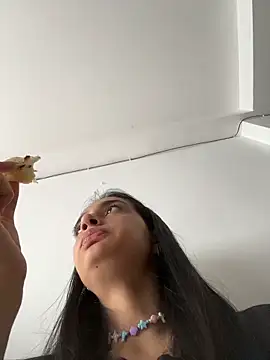 leilani X online show from May 19, 1:06 pm