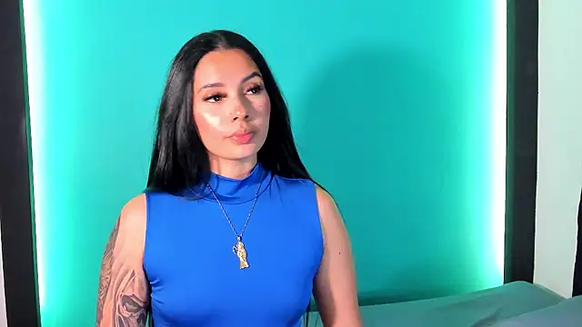 Snapshot of Emma_AH chatting on April 24, 4:31 pm Emma AH online show from April 24, 4:31 pm