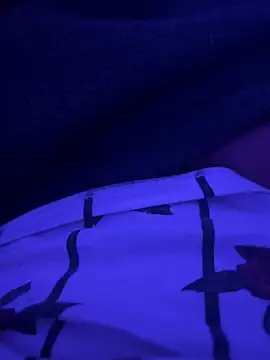 crossroad25 online show from April 3, 8:34 am