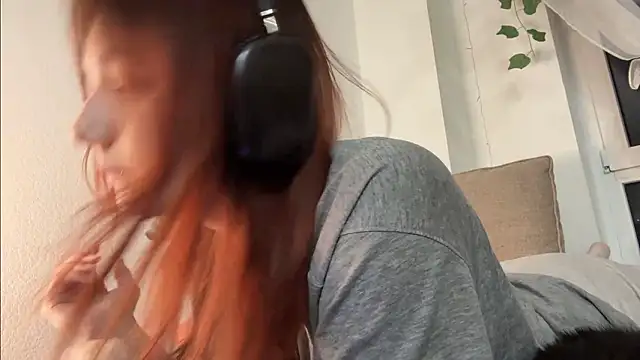 Snapshot of EunTurton chatting on March 21, 12:15 am EunTurton online show from March 21, 12:15 am