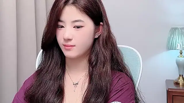 Nicole20266 online show from April 1, 1:41 pm