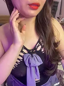 Snapshot of Meow_sexygirl chatting on June 27, 5:01 am Meow sexygirl online show from June 27, 5:01 am