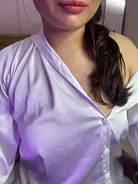 Snapshot of Meow_sexygirl chatting on July 2, 5:24 am Meow sexygirl online show from July 2, 5:24 am