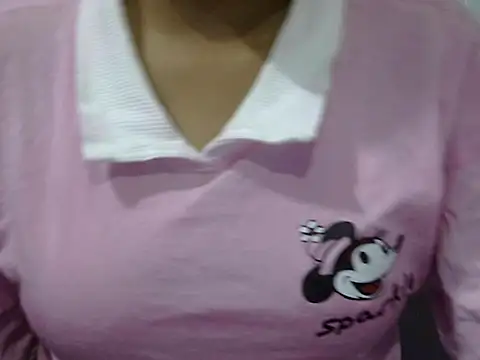 Snapshot of NayraG chatting on March 28, 5:23 pm NayraG online show from March 28, 5:23 pm