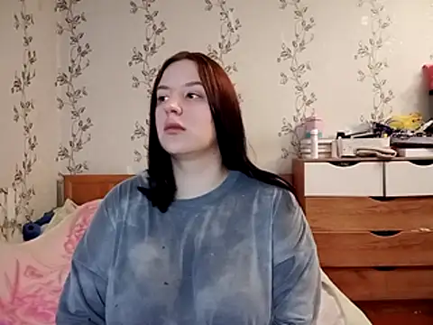 symmetryinvoid online show from April 1, 3:09 pm