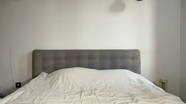 Snapshot of alyrasun chatting on March 11, 6:08 am alyrasun online show from March 11, 6:08 am