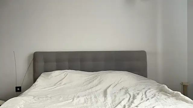 Snapshot of alyrasun chatting on March 31, 6:36 am alyrasun online show from March 31, 6:36 am