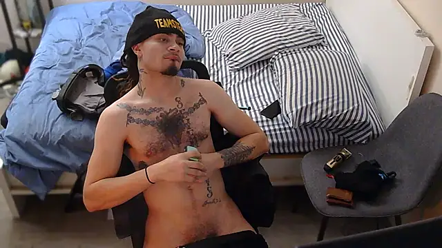 Snapshot of thxbxbydjxc chatting on March 8, 3:21 am thxbxbydjxc online show from March 8, 3:21 am