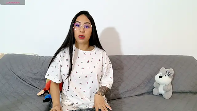 Snapshot of vanessaadol chatting on May 3, 11:16 am vanessaadol online show from May 3, 11:16 am