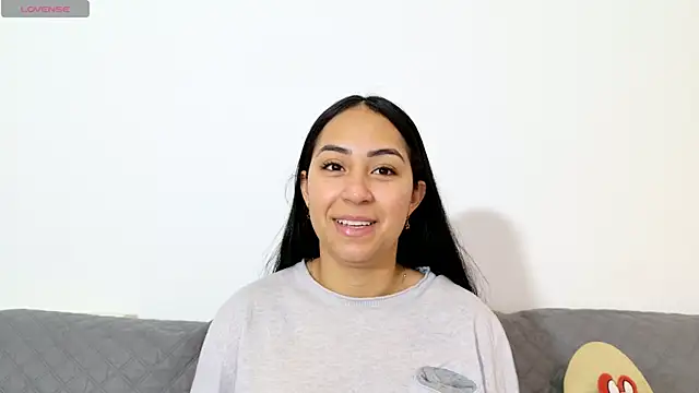 Snapshot of vanessaadol chatting on May 7, 8:42 am vanessaadol online show from May 7, 8:42 am