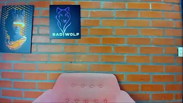 Badwolf818  online show from May 13, 11:40 am