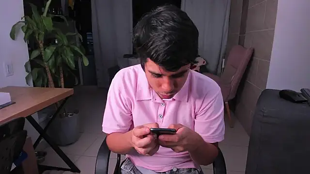 Snapshot of ghattoxtasis chatting on March 26, 11:10 pm ghattoxtasis online show from March 26, 11:10 pm