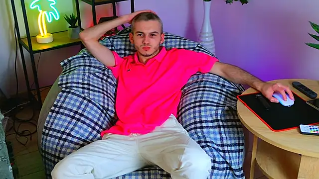 Snapshot of Magic_Storms chatting on March 13, 9:10 pm Magic Storms online show from March 13, 9:10 pm