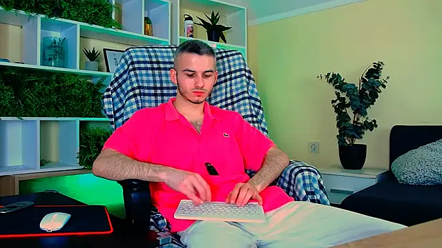 Snapshot of Magic_Storms chatting on March 30, 4:19 pm Magic Storms online show from March 30, 4:19 pm