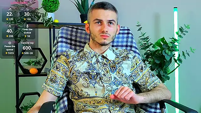 Snapshot of Magic_Storms chatting on April 3, 9:02 pm Magic Storms online show from April 3, 9:02 pm