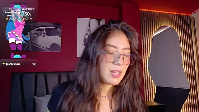MiiaCullens online show from May 7, 1:38 pm