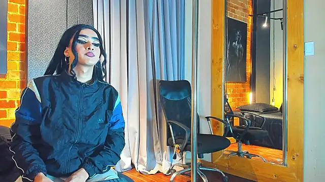 Snapshot of Sienna_Dark chatting on March 14, 11:15 am Sienna Dark online show from March 14, 11:15 am