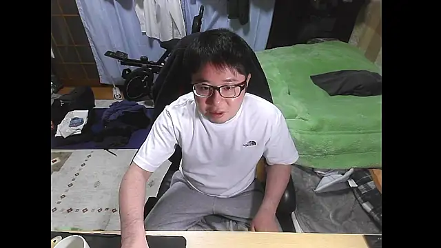 hide39 online show from March 19, 2:10 pm