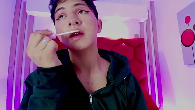 Snapshot of Cristopher_Wild chatting on March 17, 9:51 pm Cristopher Wild online show from March 17, 9:51 pm