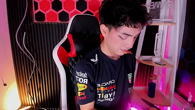 Snapshot of Cristopher_Wild chatting on March 26, 8:47 pm Cristopher Wild online show from March 26, 8:47 pm