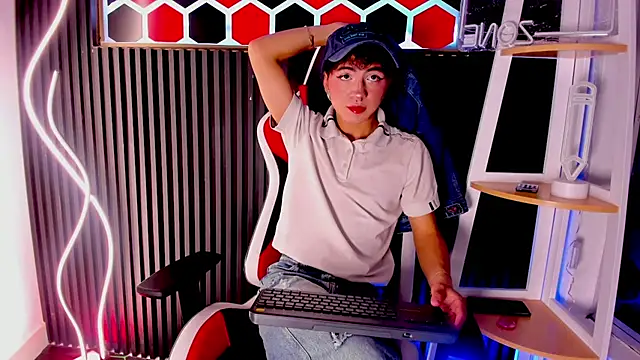 Snapshot of Cristopher_Wild chatting on March 29, 8:20 pm Cristopher Wild online show from March 29, 8:20 pm