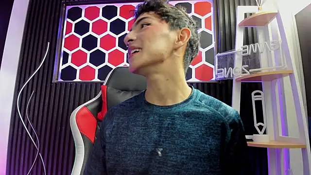 Snapshot of Cristopher_Wild chatting on March 31, 8:31 pm Cristopher Wild online show from March 31, 8:31 pm