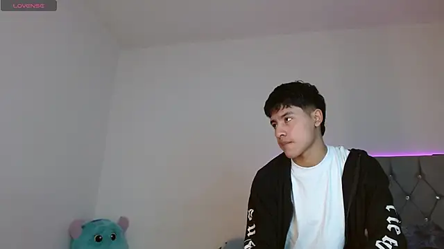 Sebas fire4 online show from May 14, 1:12 am