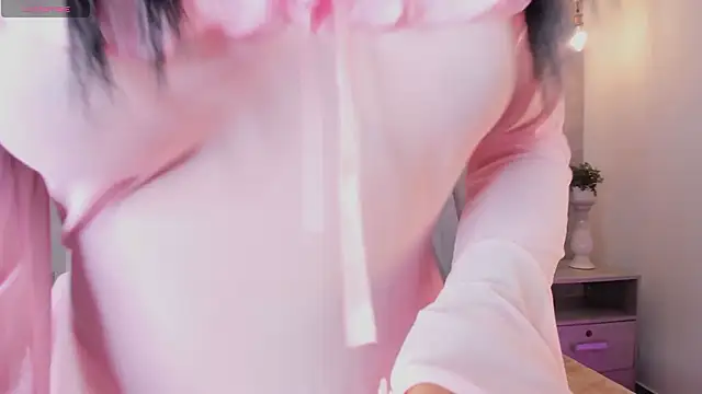 Snapshot of Lilyrousse_ chatting on March 14, 7:30 pm Lilyrousse online show from March 14, 7:30 pm