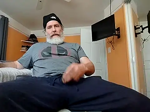 Snapshot of 32666damon chatting on March 8, 7:17 pm 32666damon online show from March 8, 7:17 pm