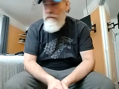 Snapshot of 32666damon chatting on March 18, 6:22 pm 32666damon online show from March 18, 6:22 pm