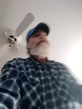 Snapshot of 32666damon chatting on March 21, 11:08 pm 32666damon online show from March 21, 11:08 pm