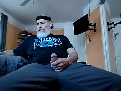 Snapshot of 32666damon chatting on March 29, 2:06 pm 32666damon online show from March 29, 2:06 pm