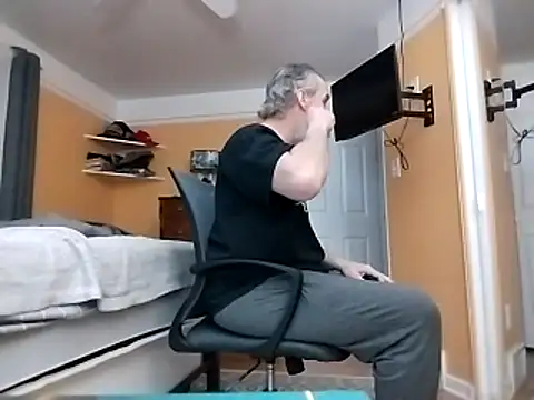 Snapshot of 32666damon chatting on March 30, 6:47 am 32666damon online show from March 30, 6:47 am