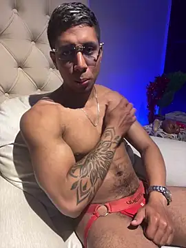 Snapshot of Paulcreewx chatting on March 20, 3:17 pm Paulcreewx online show from March 20, 3:17 pm