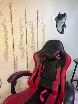 myeli10 online show from March 29, 10:54 pm