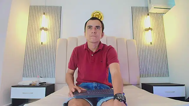 FREDDIE SCOTT online show from March 24, 7:41 pm