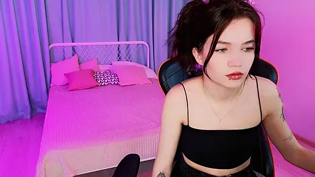 Snapshot of GG_Viper chatting on March 24, 9:42 pm GG Viper online show from March 24, 9:42 pm