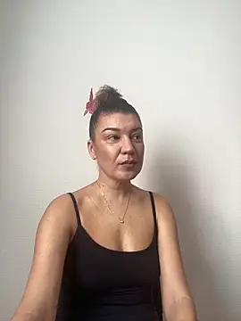 Snapshot of MilaDiva34 chatting on March 11, 7:47 am MilaDiva34 online show from March 11, 7:47 am