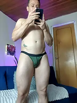 Snapshot of Andreew_falcon chatting on March 25, 12:33 pm Andreew falcon online show from March 25, 12:33 pm