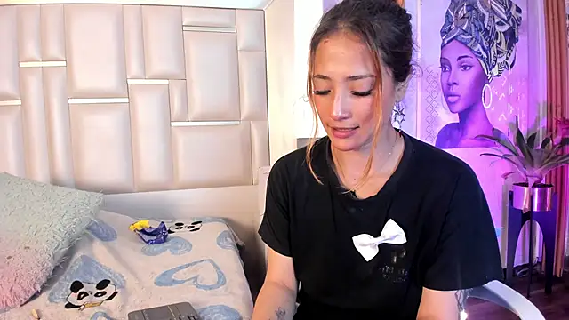 Snapshot of ZoeTaylorl chatting on April 17, 11:24 am ZoeTaylorl online show from April 17, 11:24 am